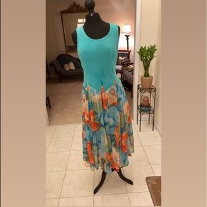 Super cute floral Vasna Dress!!